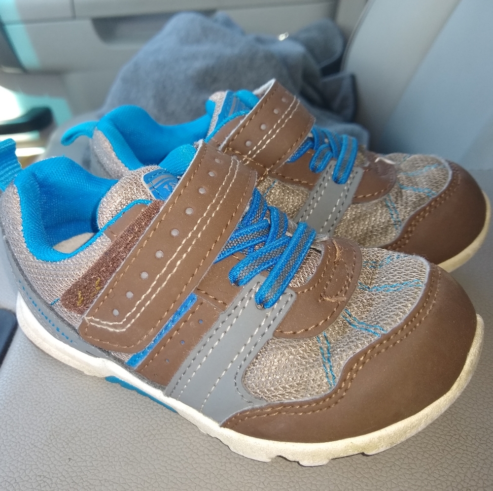 Toddler Boys Shoes Size 8 1/2